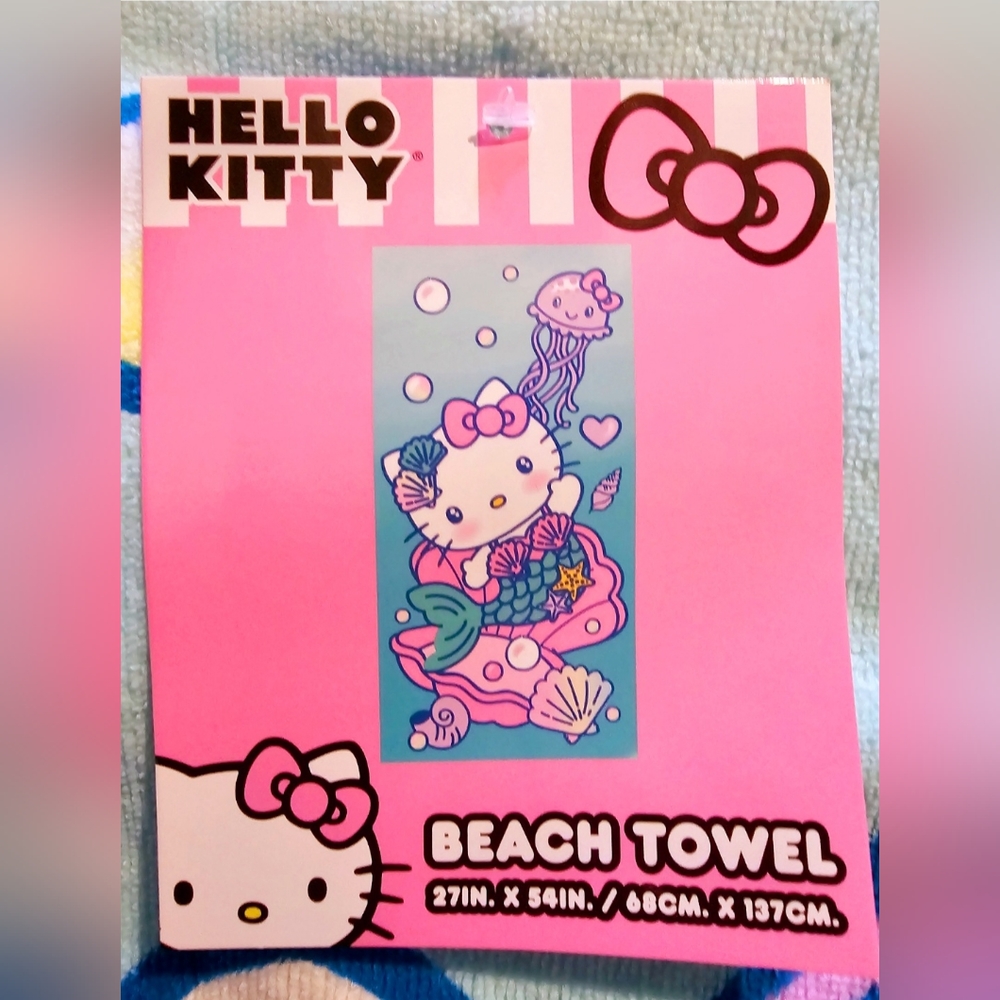 HELLO KITTY BEACH TOWEL ⛱️